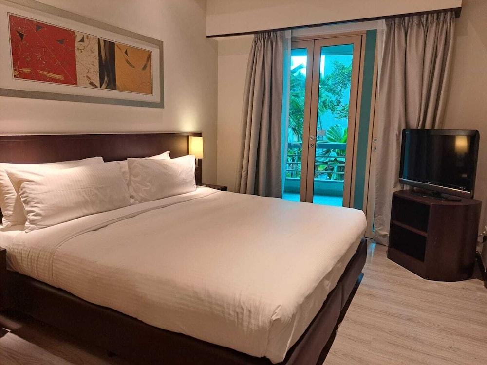 Somerset Bencoolen Singapore Exterior photo